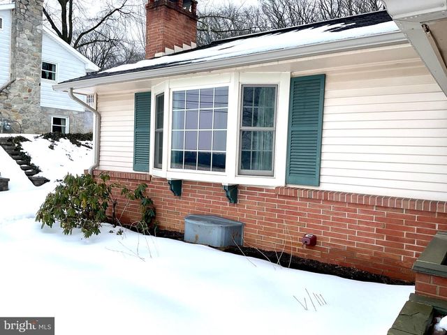 3206 BOWMAN RD, Lancaster, PA 17601