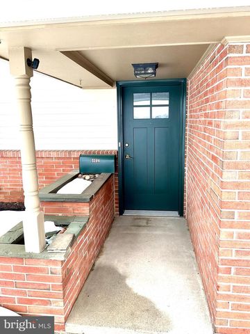 3206 BOWMAN RD, Lancaster, PA 17601