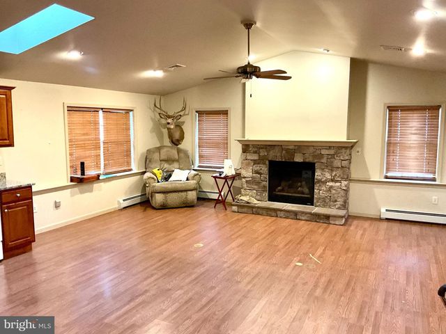 3206 BOWMAN RD, Lancaster, PA 17601