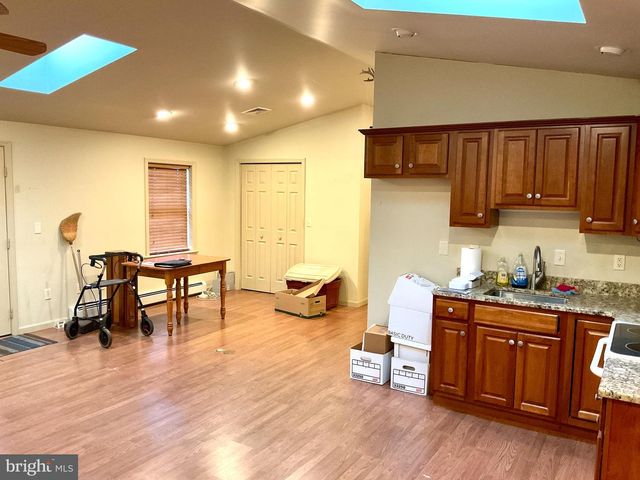 3206 BOWMAN RD, Lancaster, PA 17601