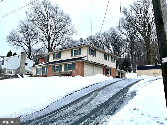 3206 BOWMAN RD, Lancaster, PA 17601
