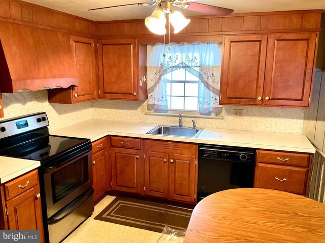 3206 BOWMAN RD, Lancaster, PA 17601