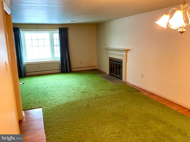 3206 BOWMAN RD, Lancaster, PA 17601