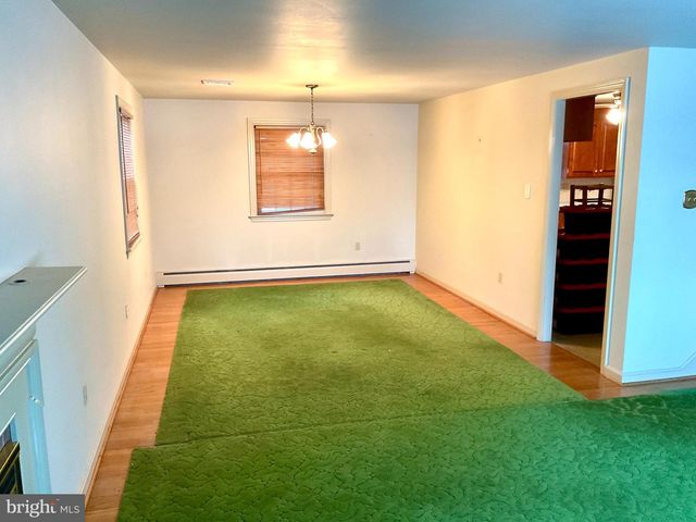 3206 BOWMAN RD, Lancaster, PA 17601