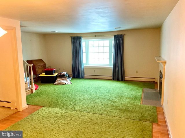 3206 BOWMAN RD, Lancaster, PA 17601