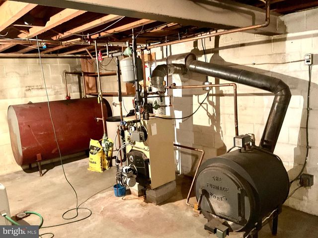 3206 BOWMAN RD, Lancaster, PA 17601