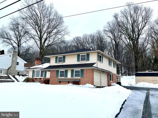 3206 BOWMAN RD, Lancaster, PA 17601