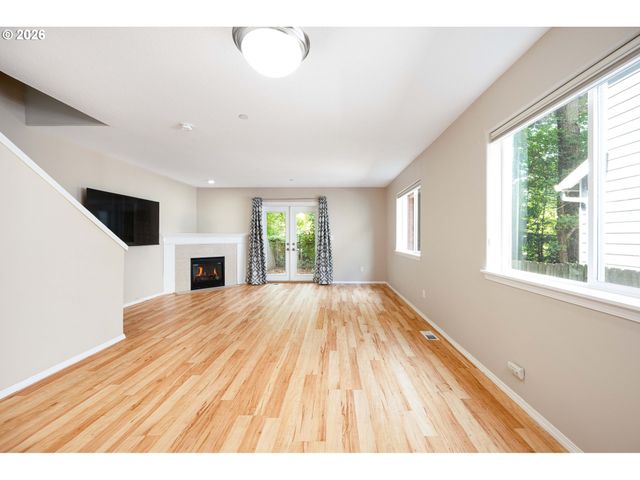 12619 Se LYDIA Ct, Portland, OR 97236