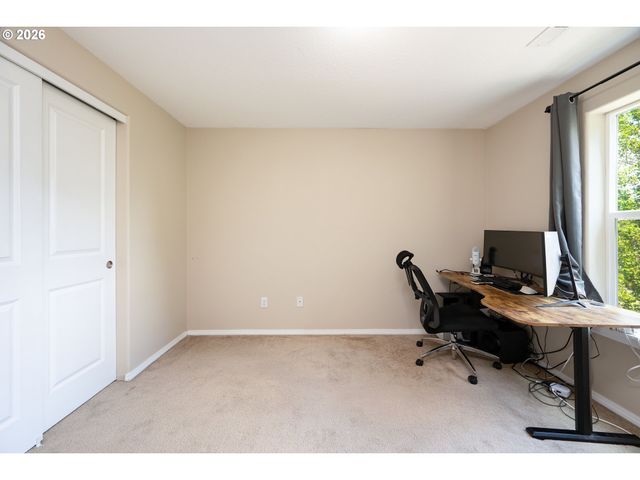12619 Se LYDIA Ct, Portland, OR 97236