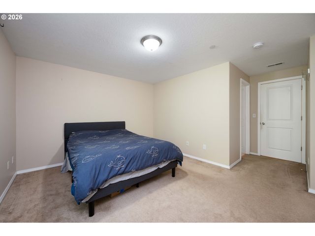 12619 Se LYDIA Ct, Portland, OR 97236