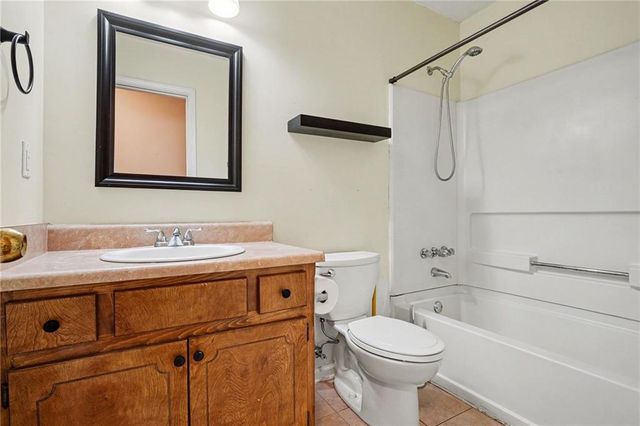 317 Creek Side Court, Mcdonough, GA 30252