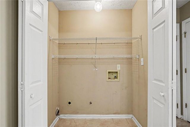 317 Creek Side Court, Mcdonough, GA 30252