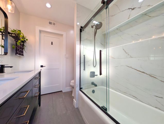 4501 N CENTRAL Avenue 301, Chicago, IL 60630