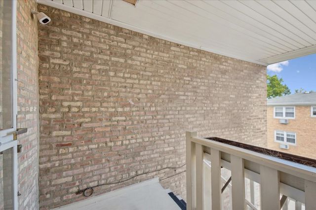 4501 N CENTRAL Avenue 301, Chicago, IL 60630