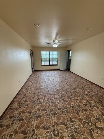 1441 E Hidden Acres Rd, Kerrville, TX 78028