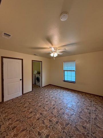 1441 E Hidden Acres Rd, Kerrville, TX 78028