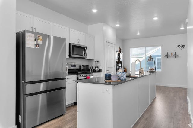 1098 E QUARTERDECK WAY, Saratoga Springs, UT 84045