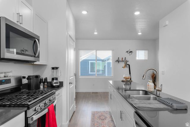 1098 E QUARTERDECK WAY, Saratoga Springs, UT 84045