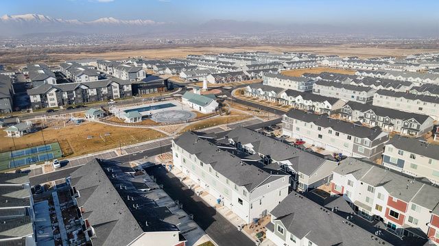 1098 E QUARTERDECK WAY, Saratoga Springs, UT 84045