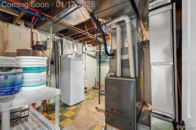 22321 Cleveland Street, Dearborn, MI 48124