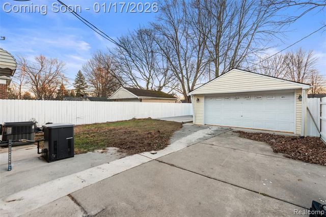 22321 Cleveland Street, Dearborn, MI 48124