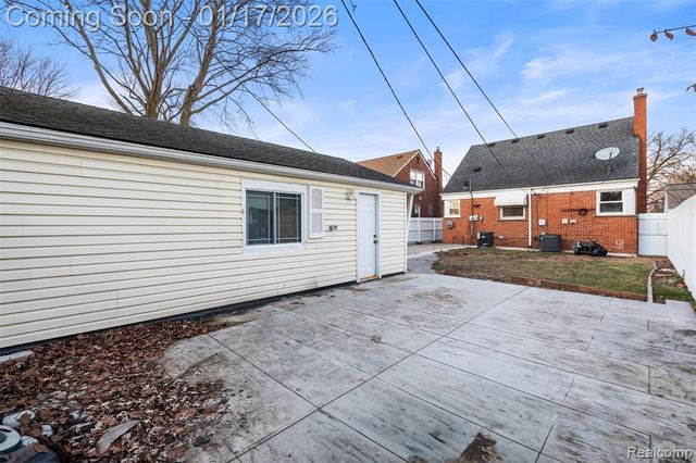 22321 Cleveland Street, Dearborn, MI 48124