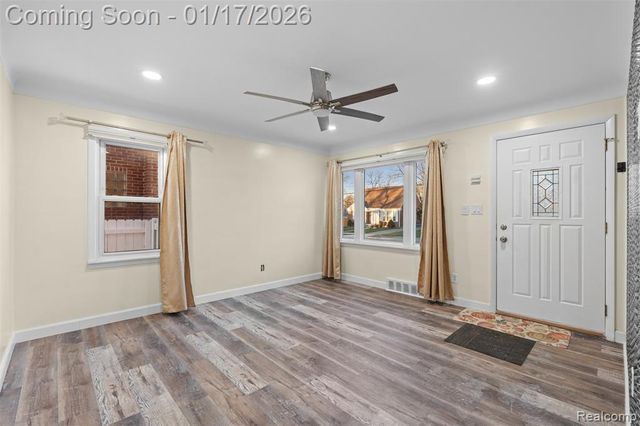 22321 Cleveland Street, Dearborn, MI 48124