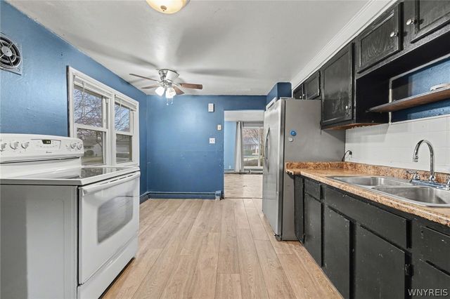 132 Glenhurst Road, Tonawanda, NY 14150