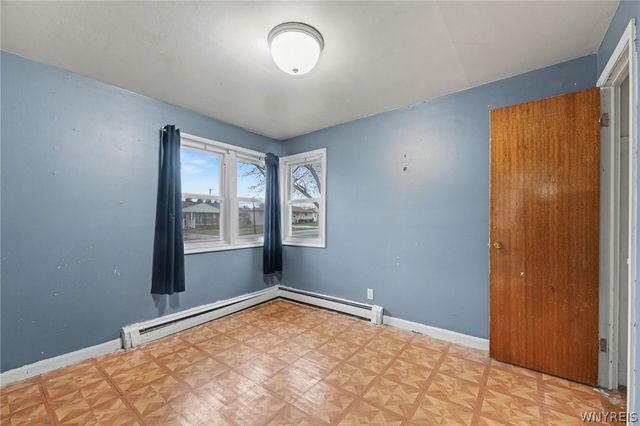 132 Glenhurst Road, Tonawanda, NY 14150