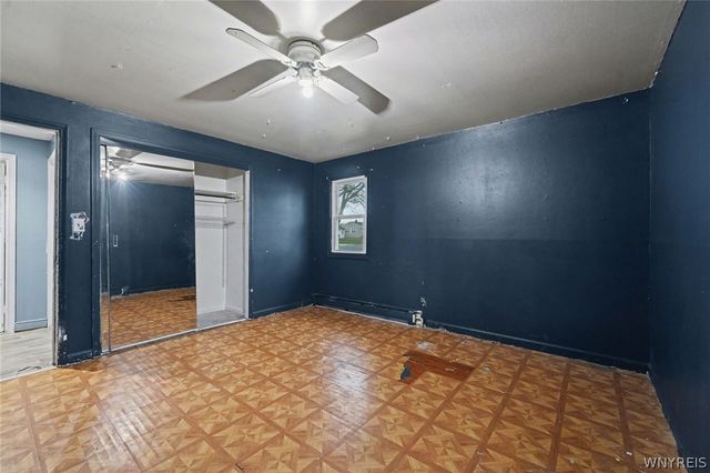 132 Glenhurst Road, Tonawanda, NY 14150