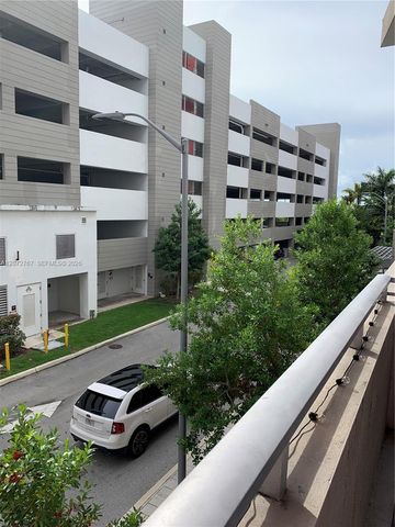 7661 NW 107th Avenue 202, Doral, FL 33178