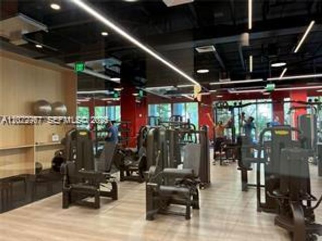 7661 NW 107th Avenue 202, Doral, FL 33178