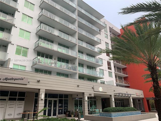 7661 NW 107th Avenue 202, Doral, FL 33178