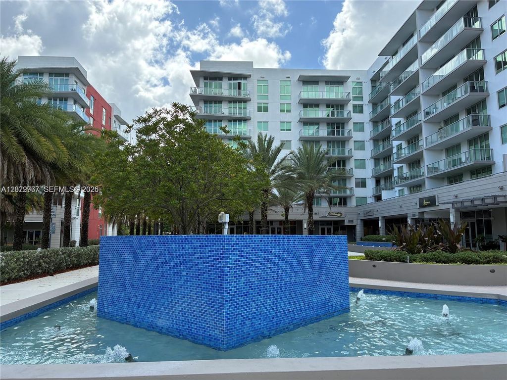 7661 NW 107th Avenue 202, Doral, FL 33178