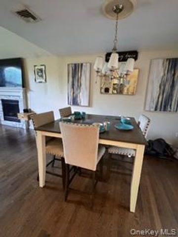 86 Maples Road, Middletown, NY 10940