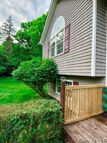 86 Maples Road, Middletown, NY 10940