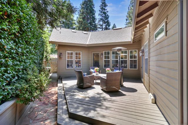 51 Covered Bridge Rd, Carmichael, CA 95608