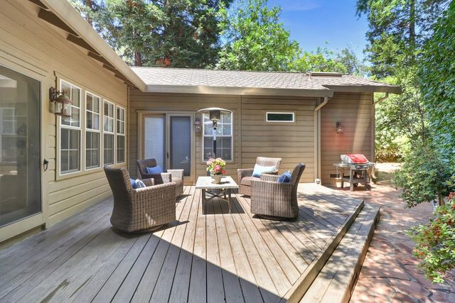 51 Covered Bridge Rd, Carmichael, CA 95608
