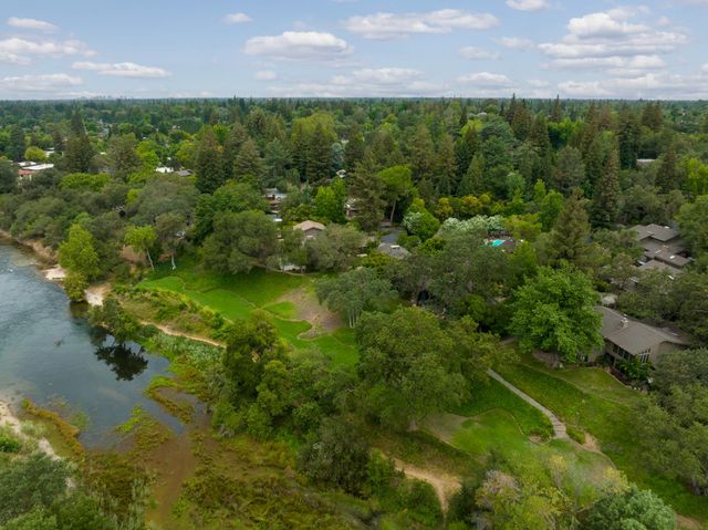 51 Covered Bridge Rd, Carmichael, CA 95608