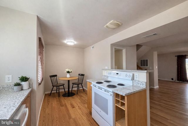 1754 POWDER HORN TER, Woodbridge, VA 22191