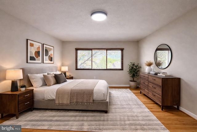 1754 POWDER HORN TER, Woodbridge, VA 22191