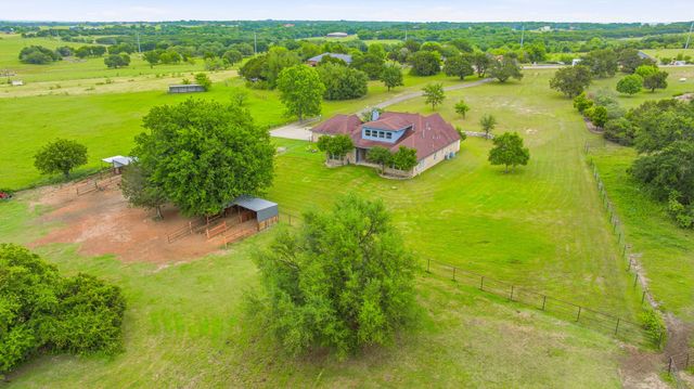 1914 Bentwater Parkway, Granbury, TX 76049