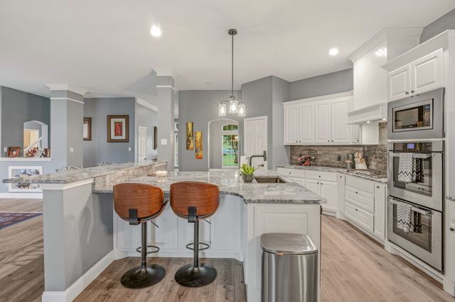 1914 Bentwater Parkway, Granbury, TX 76049