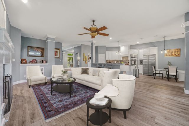 1914 Bentwater Parkway, Granbury, TX 76049
