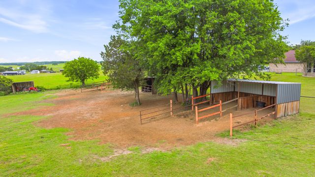 1914 Bentwater Parkway, Granbury, TX 76049