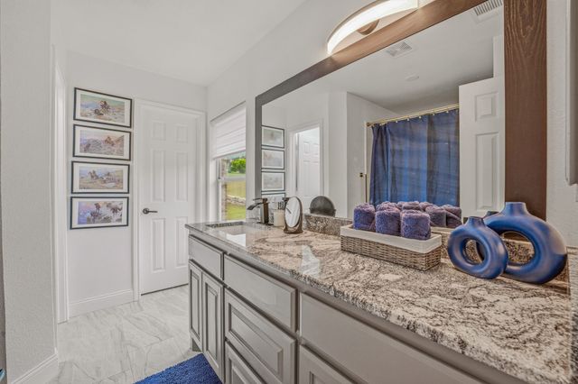 1914 Bentwater Parkway, Granbury, TX 76049