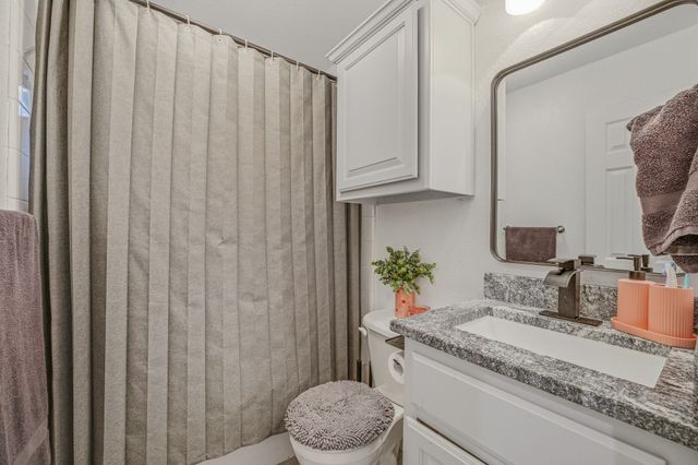 1914 Bentwater Parkway, Granbury, TX 76049