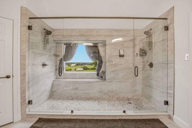 1914 Bentwater Parkway, Granbury, TX 76049