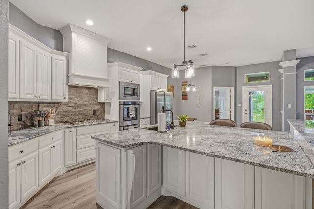 1914 Bentwater Parkway, Granbury, TX 76049