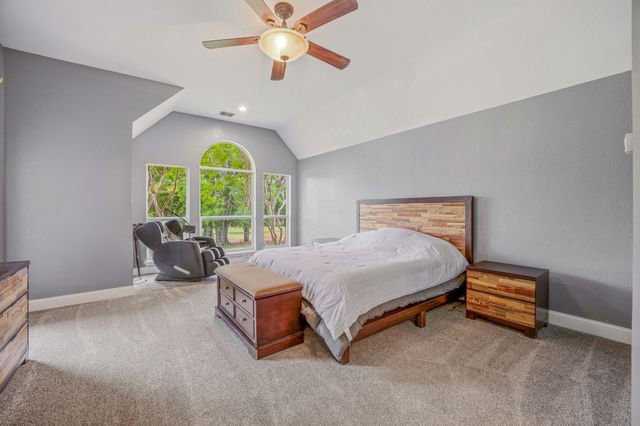 1914 Bentwater Parkway, Granbury, TX 76049